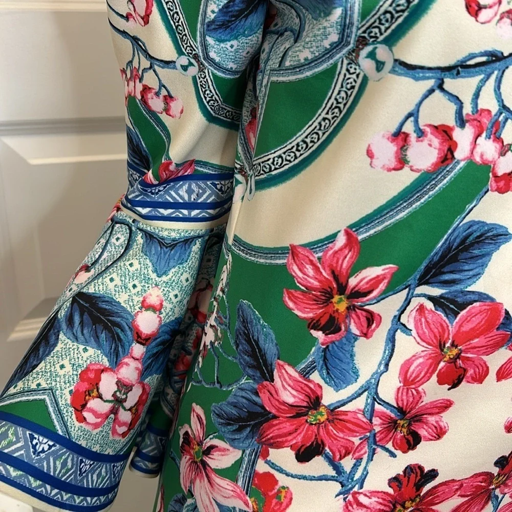 Akira bell sleeve floral dress size L - Picture 3 of 10